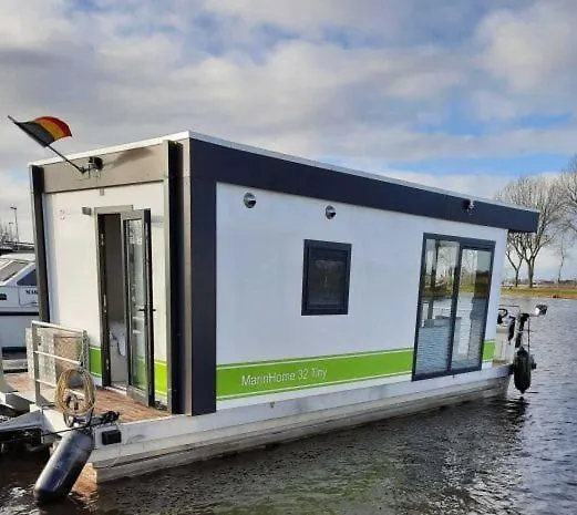 فندق Houseboat Tiny Griffin نيوبورت